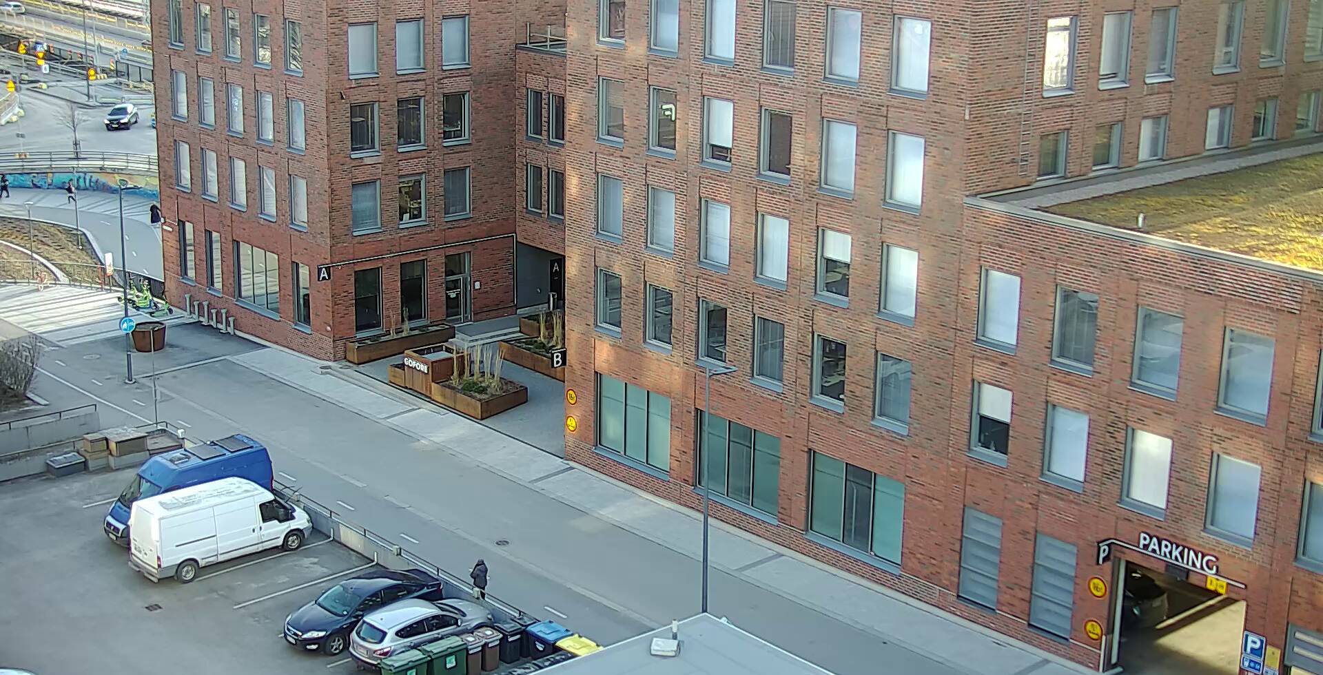 Vuokravarasto Peltokatu 31 sisäänkäynti