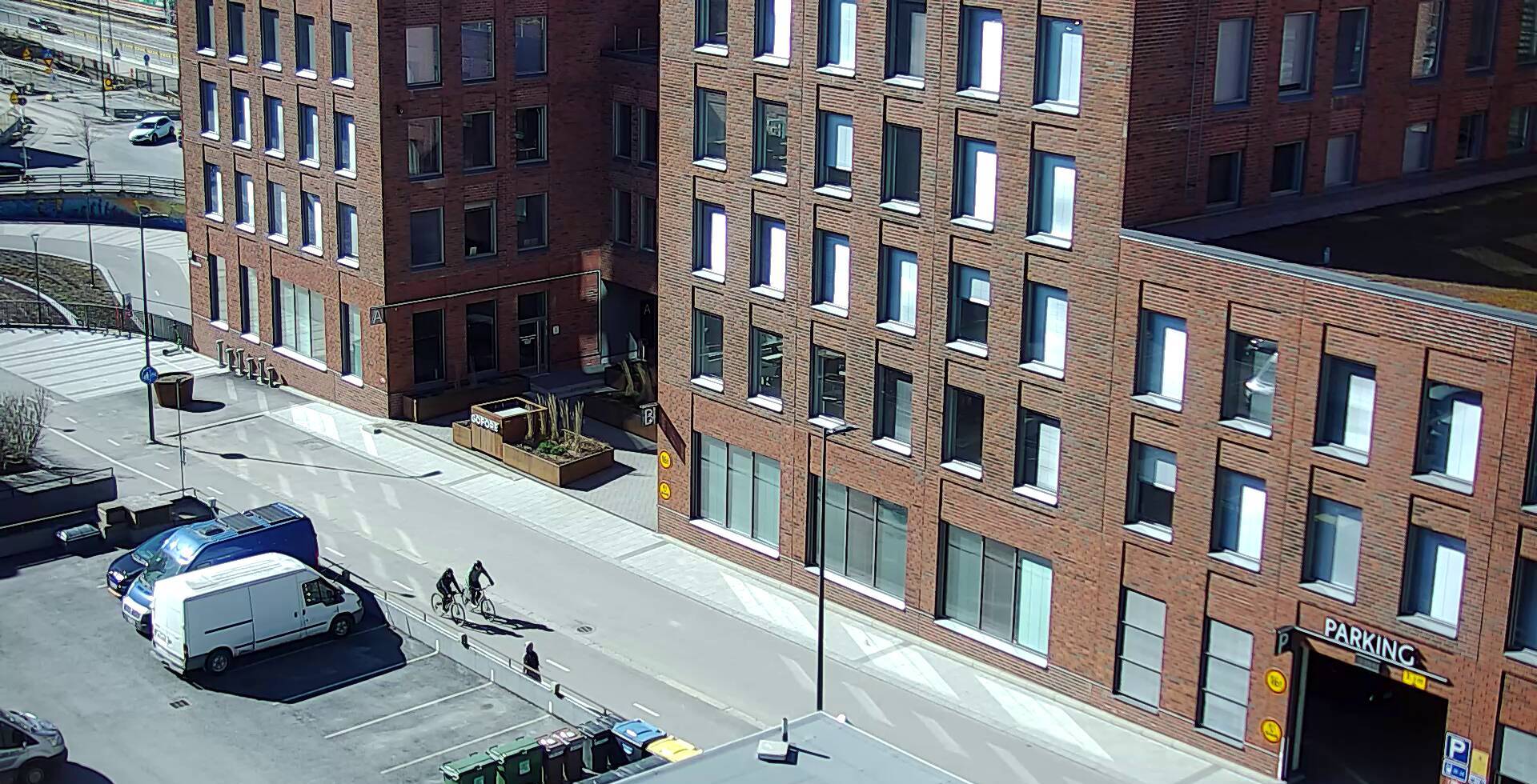 Vuokravarasto Peltokatu 31 sisäänkäynti