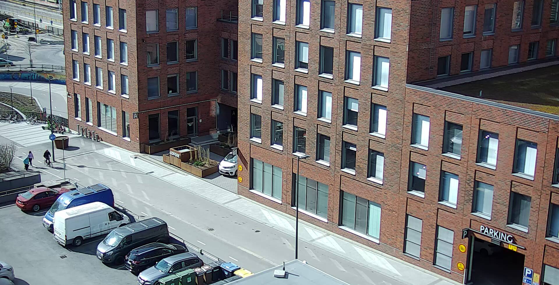 Vuokravarasto Peltokatu 31 sisäänkäynti