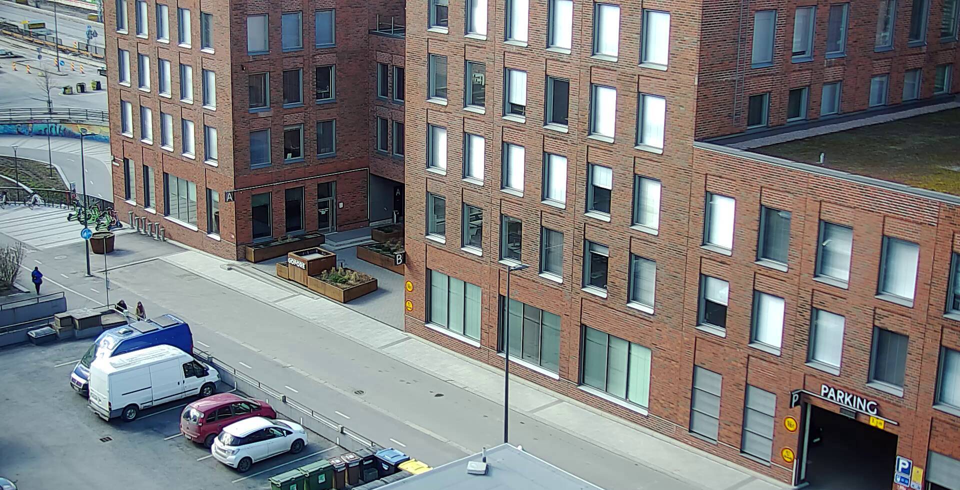 Vuokravarasto Peltokatu 31 sisäänkäynti