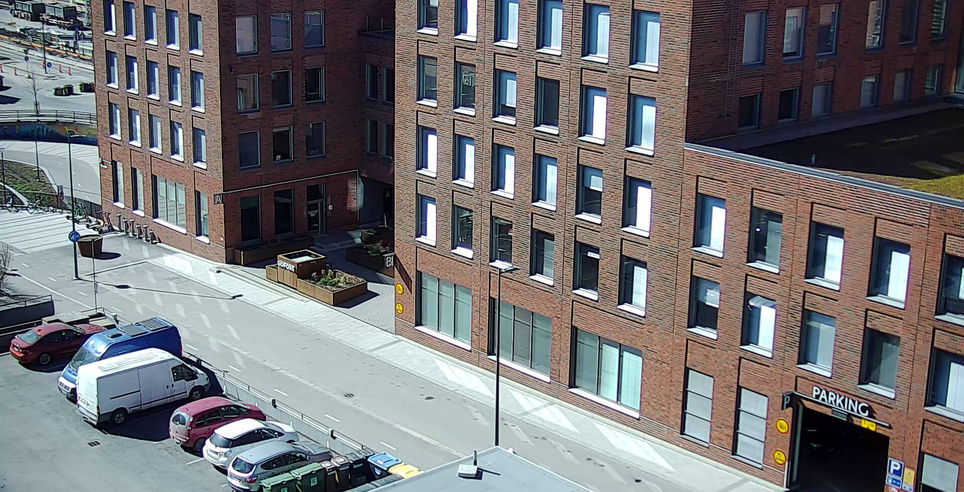 Vuokravarasto Peltokatu 31 sisäänkäynti