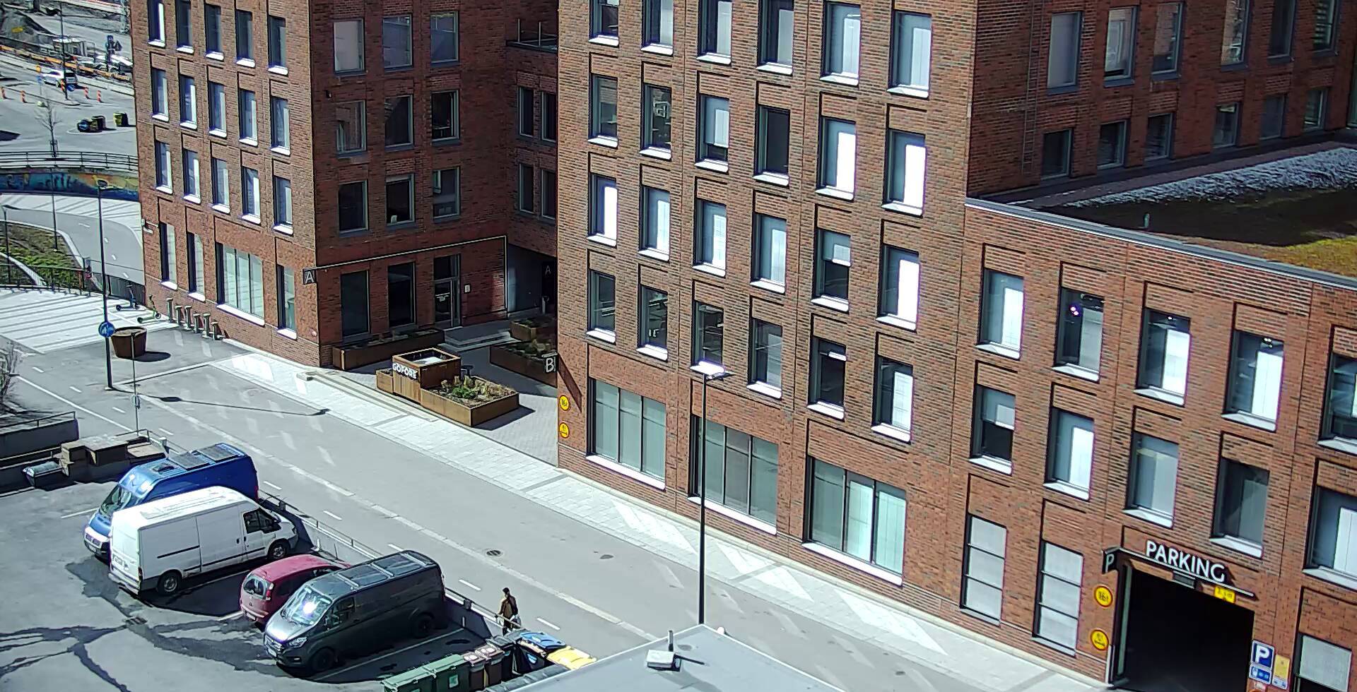 Vuokravarasto Peltokatu 31 sisäänkäynti