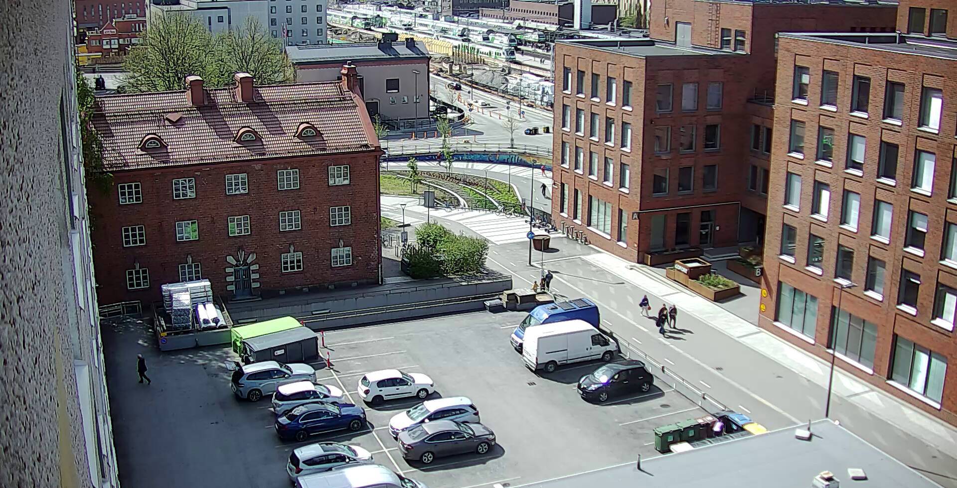Vuokravarasto Peltokatu 31 sisäänkäynti