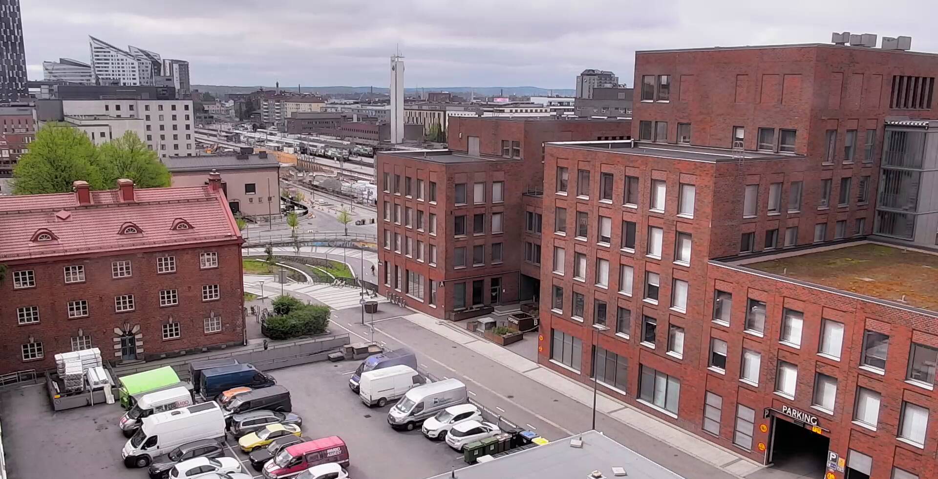 Vuokravarasto Peltokatu 31 sisäänkäynti
