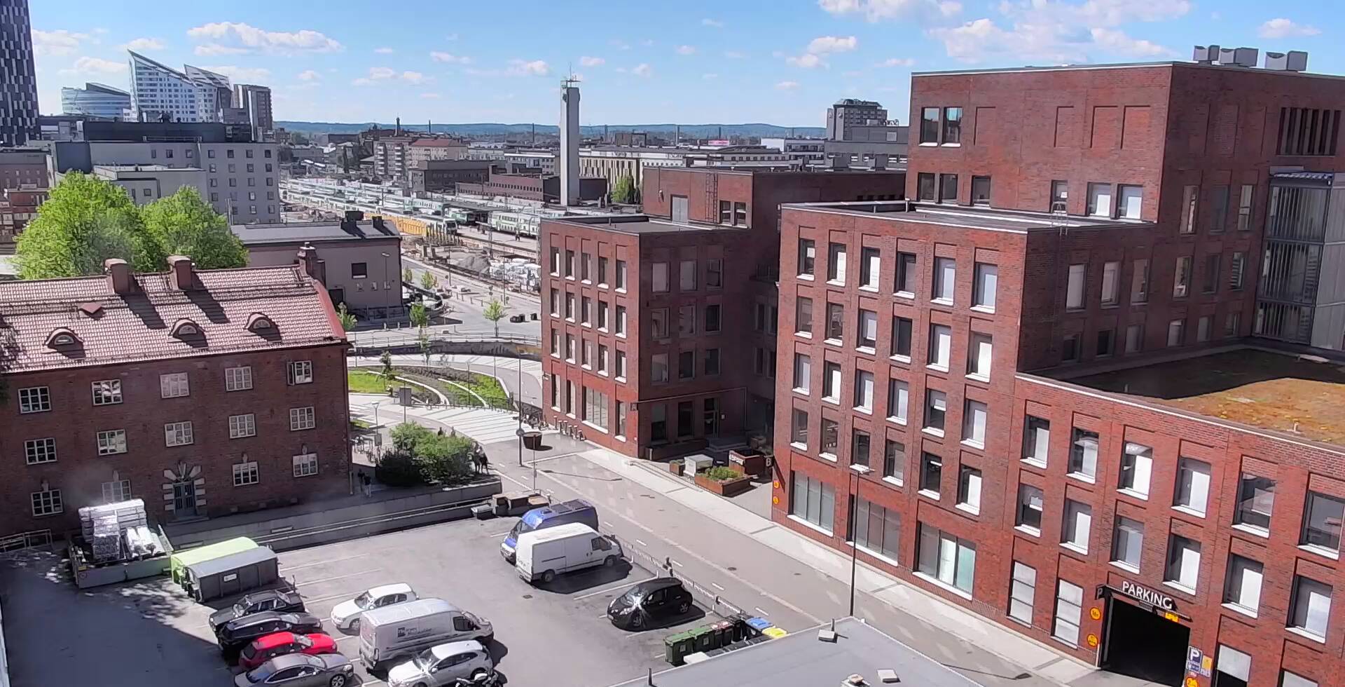Vuokravarasto Peltokatu 31 sisäänkäynti