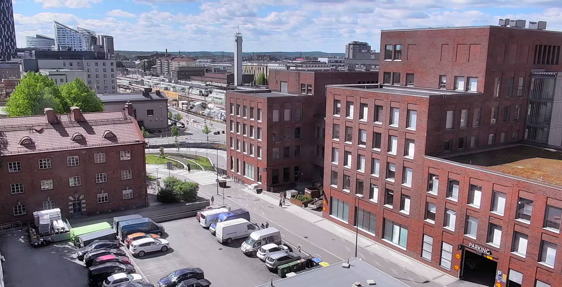Vuokravarasto Peltokatu 31 sisäänkäynti
