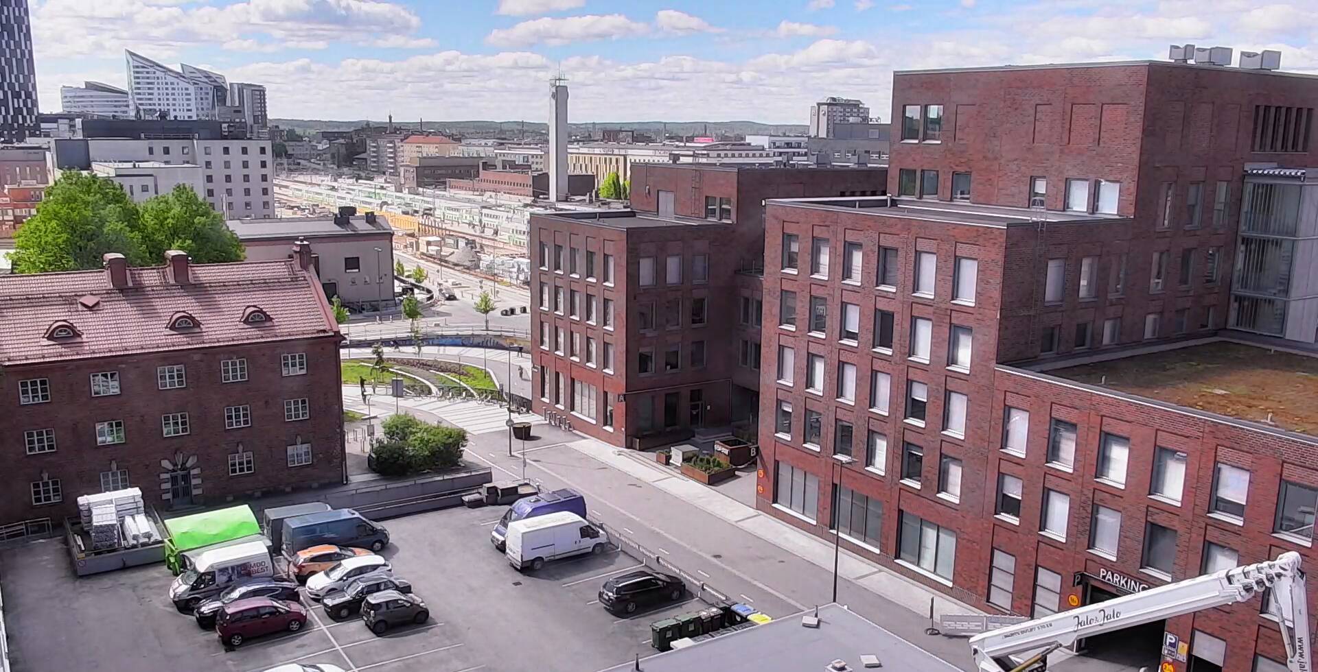 Vuokravarasto Peltokatu 31 sisäänkäynti