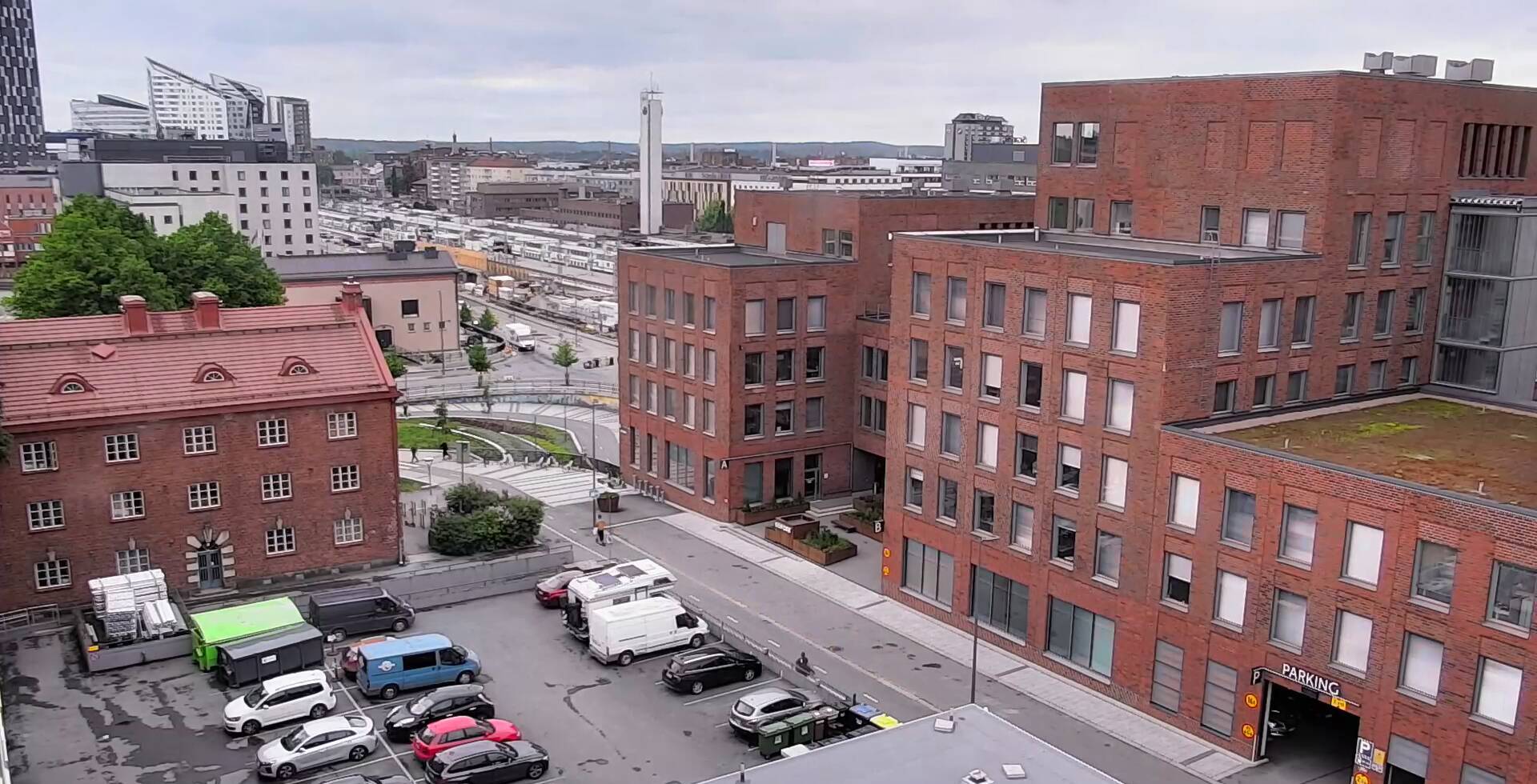 Vuokravarasto Peltokatu 31 sisäänkäynti