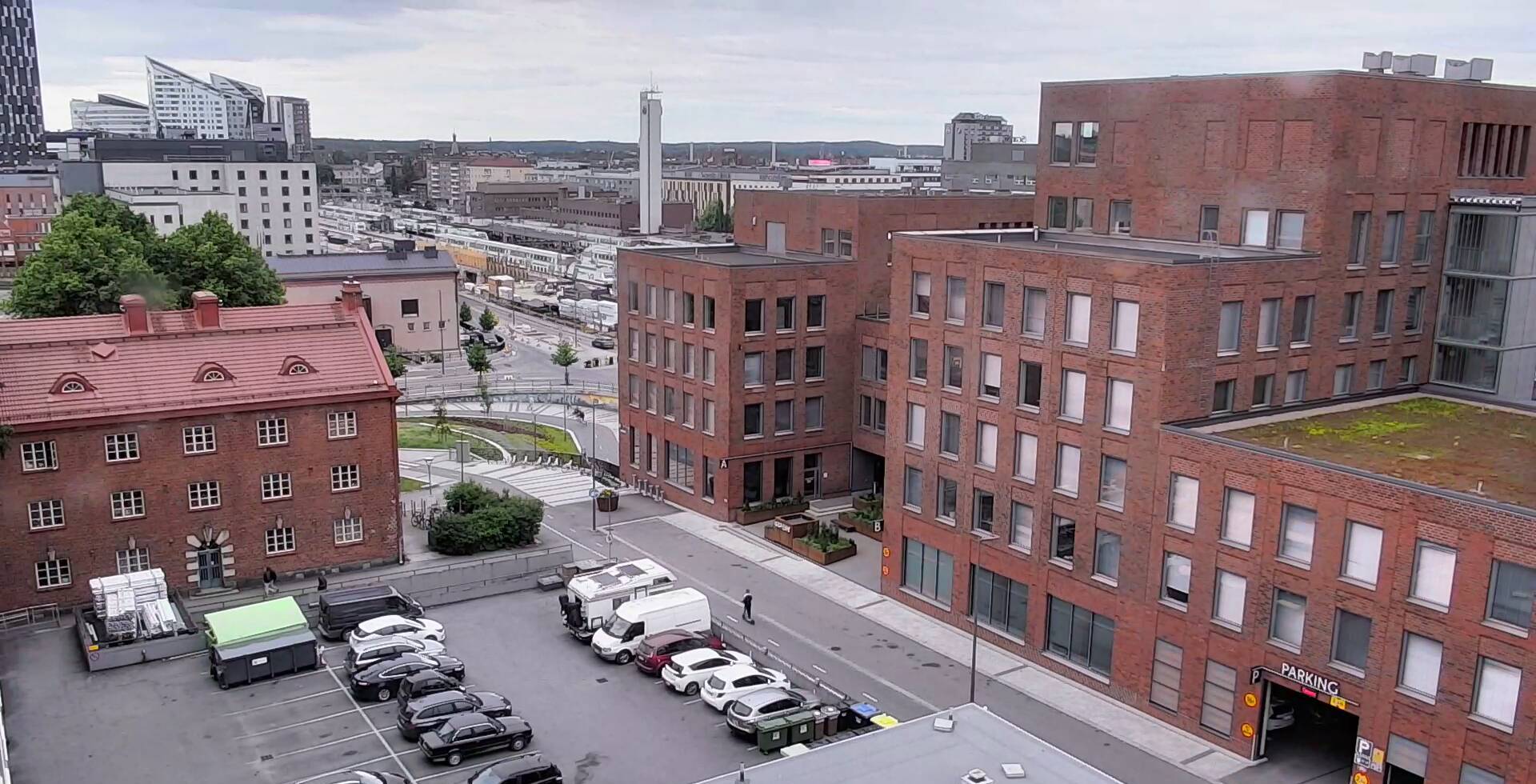 Vuokravarasto Peltokatu 31 sisäänkäynti