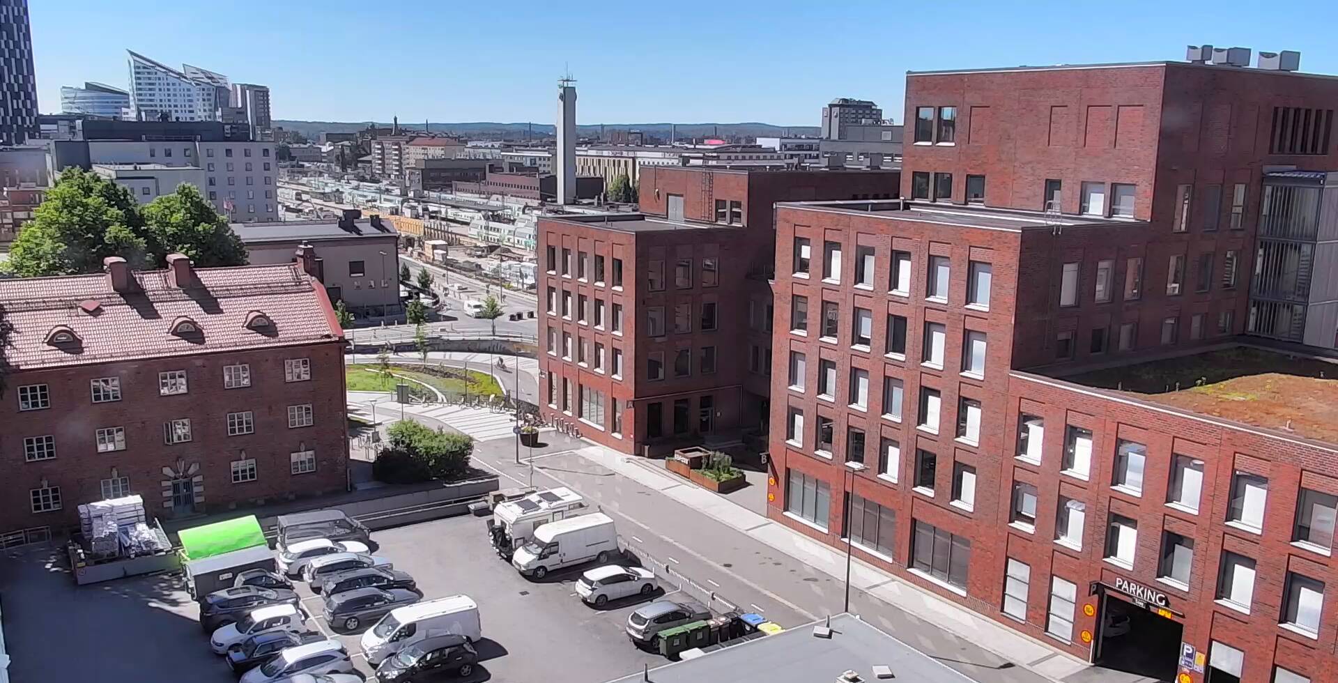 Vuokravarasto Peltokatu 31 sisäänkäynti