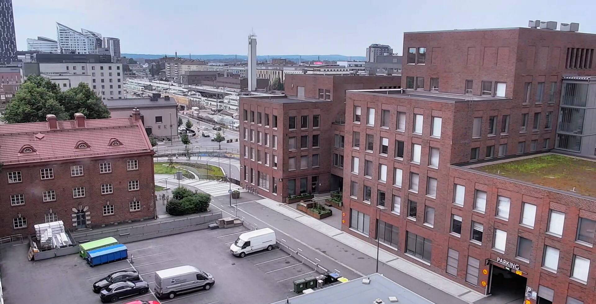 Vuokravarasto Peltokatu 31 sisäänkäynti