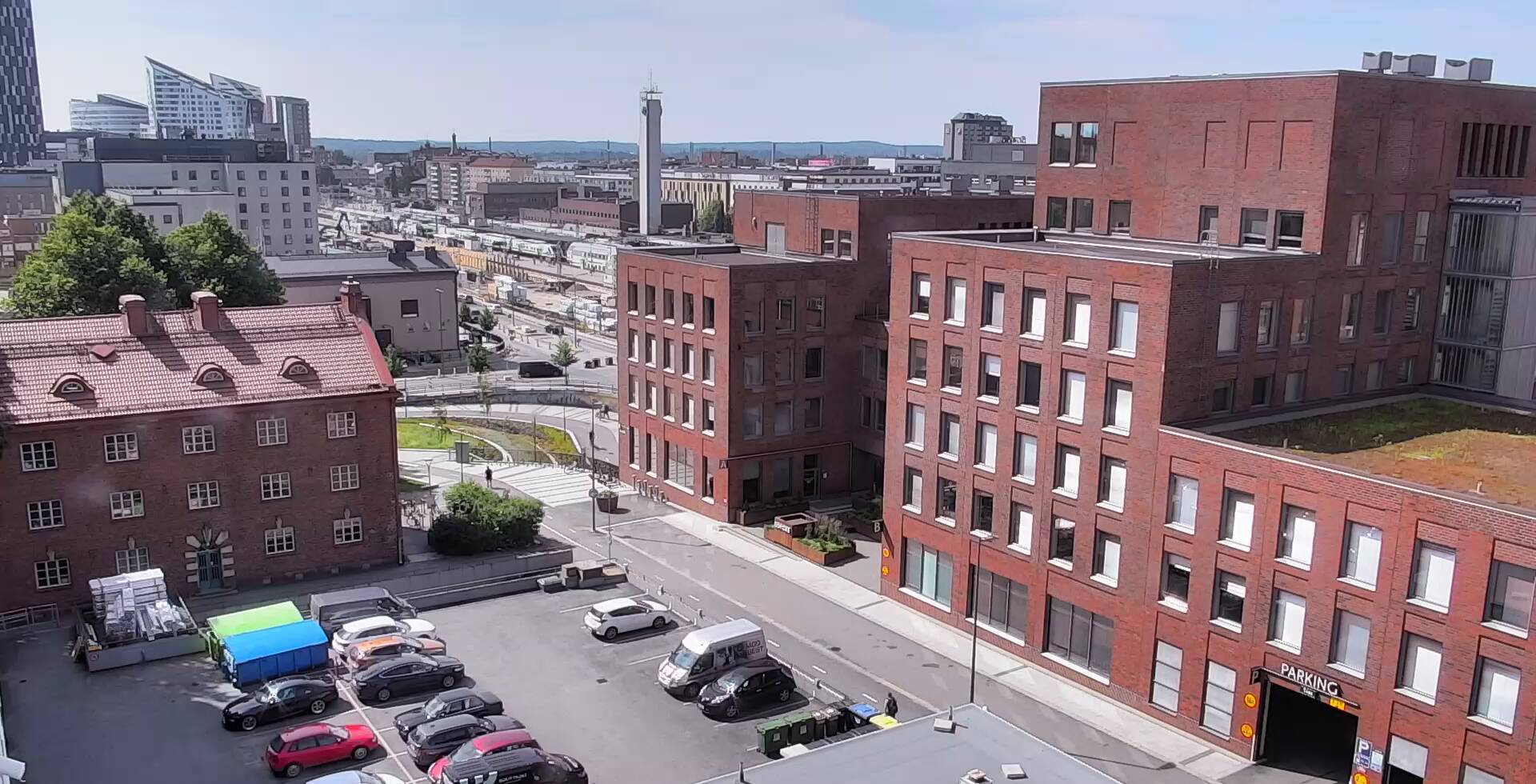 Vuokravarasto Peltokatu 31 sisäänkäynti
