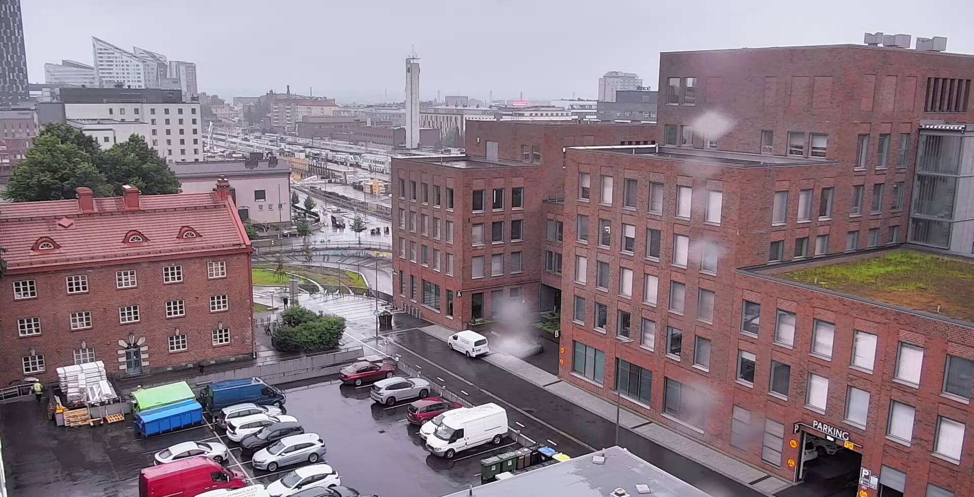 Vuokravarasto Peltokatu 31 sisäänkäynti