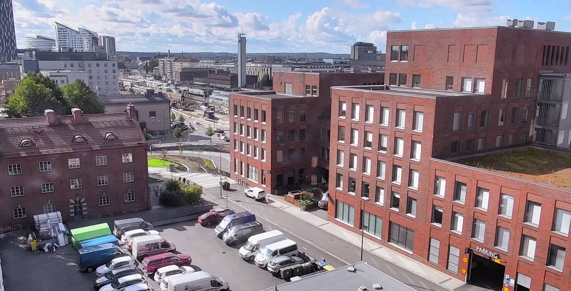 Vuokravarasto Peltokatu 31 sisäänkäynti