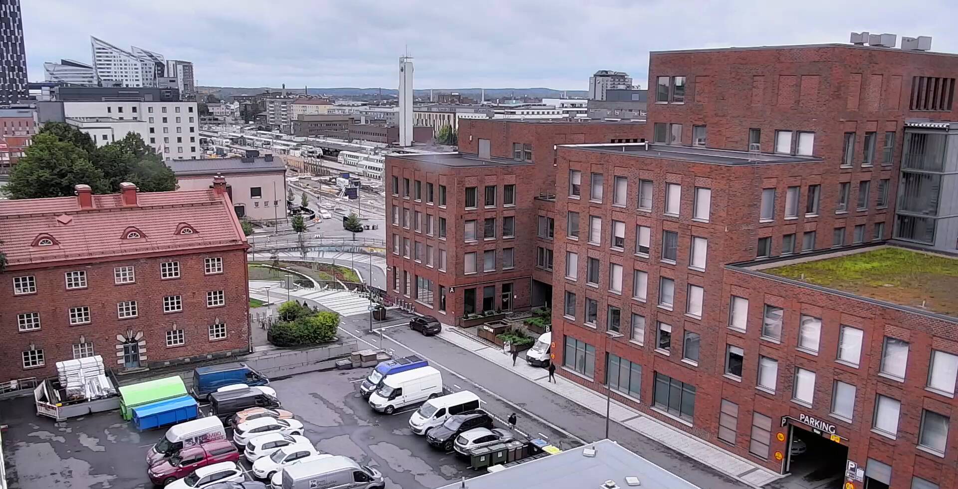 Vuokravarasto Peltokatu 31 sisäänkäynti