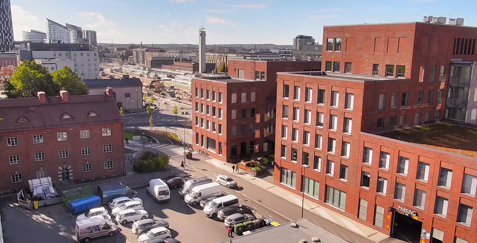 Vuokravarasto Peltokatu 31 sisäänkäynti