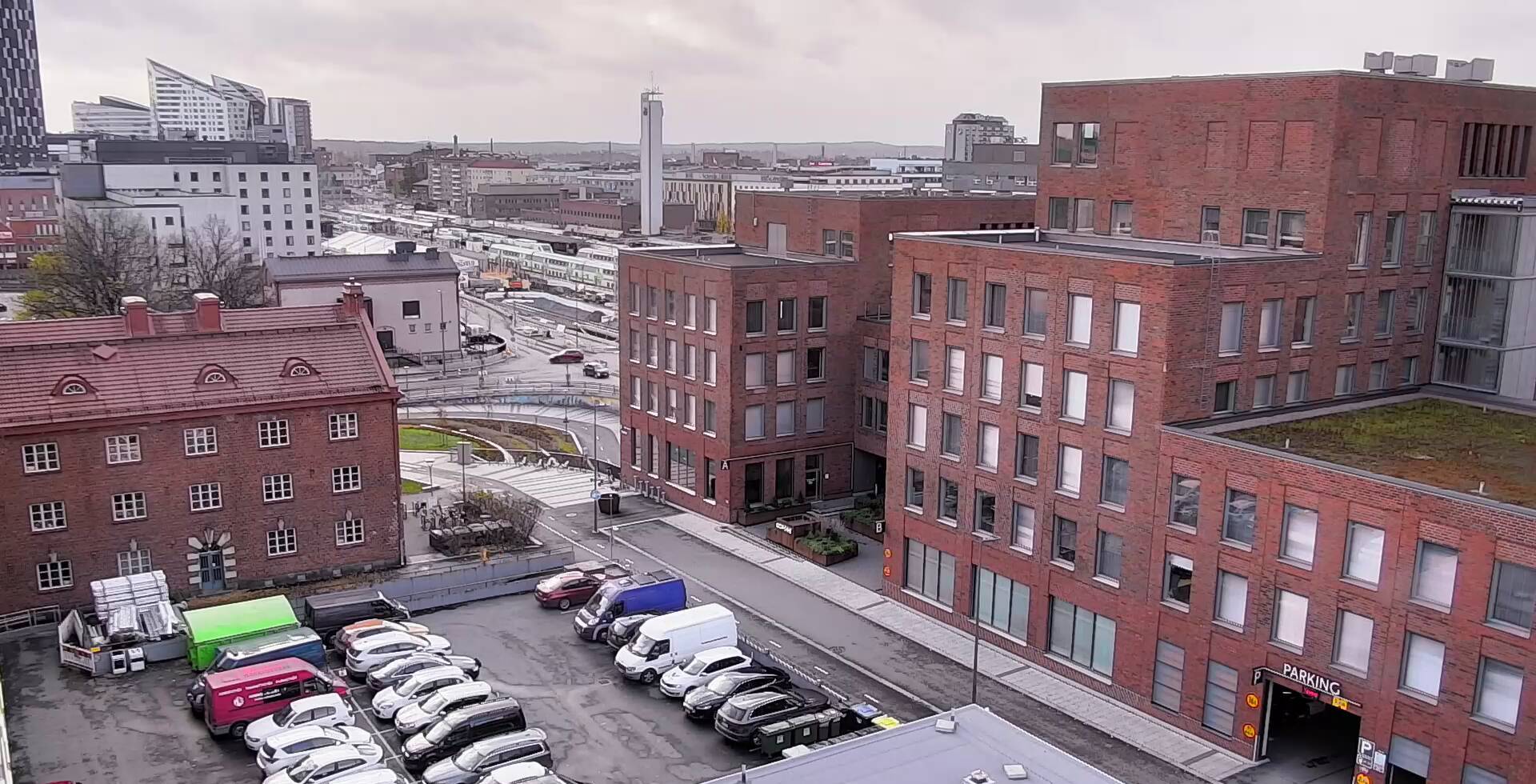 Vuokravarasto Peltokatu 31 sisäänkäynti
